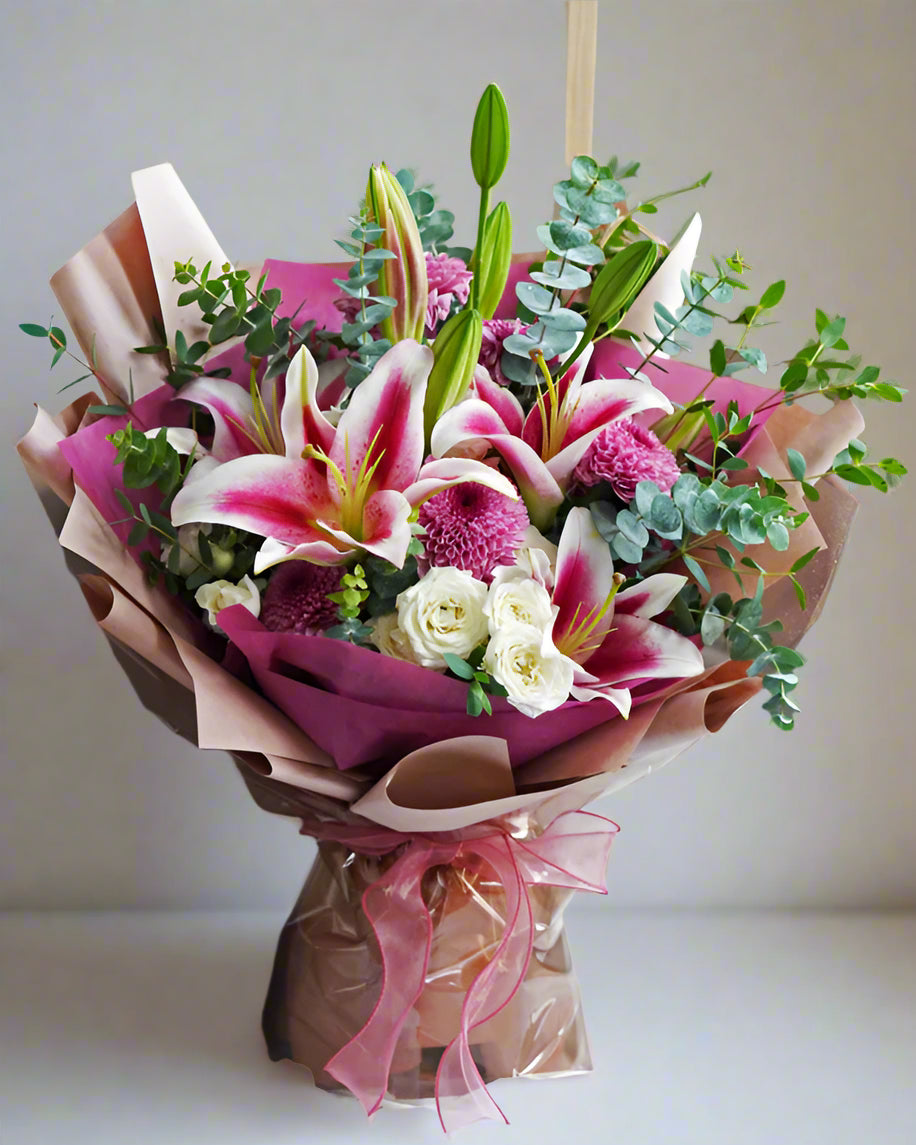 Classic Lily Mix Bouquet
