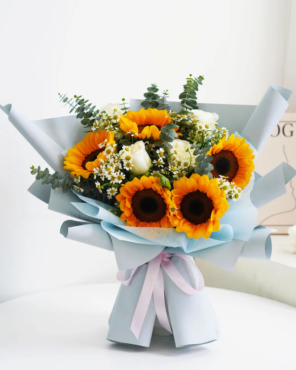 Sun and Snow Bouquet