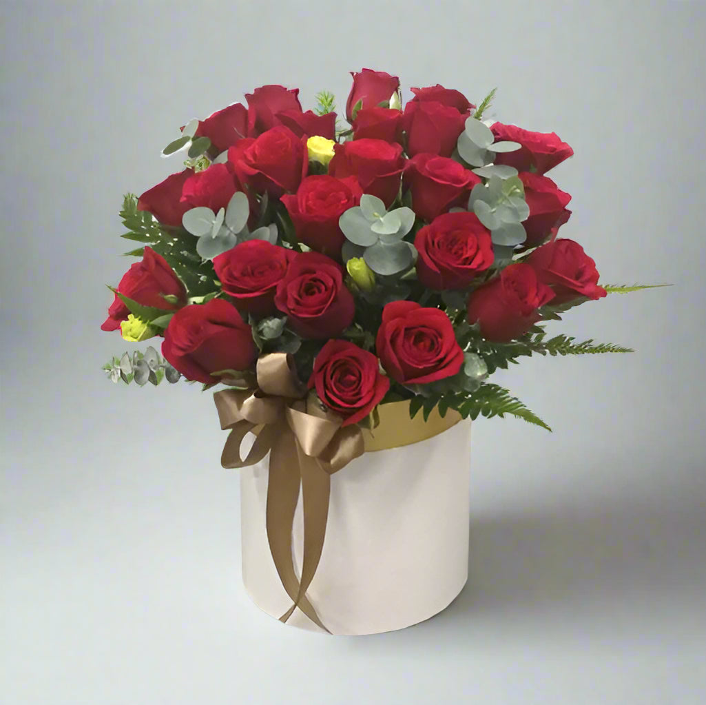 Red Embrace Box